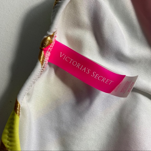 Victora Secret bathing suit bottoms - Picture 3 of 6